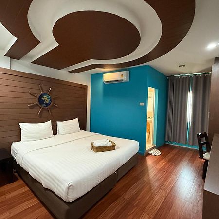 Bed by Cruise Hotel @Samakkhi-Tivanont Nonthaburi Buitenkant foto